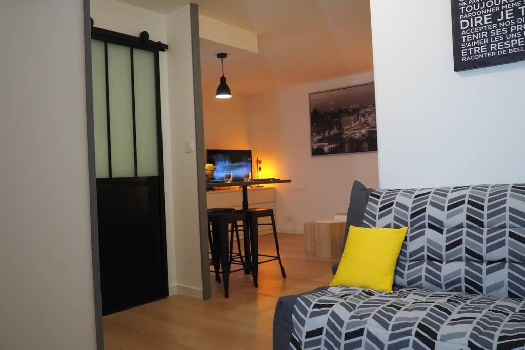Le Faubourg-Raines - Chaleureux Studio A 5Mn De La Gare ディジョン エクステリア 写真